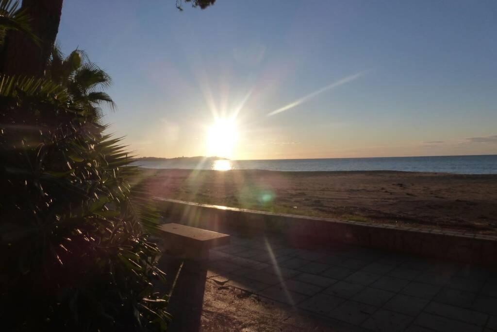 Apartamento A 1ª Linea De Mar, Vilafortuny Cambrils Buitenkant foto